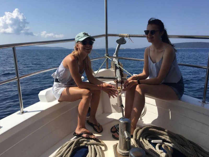 34581635_2026916854303691_3891514165751185408_n