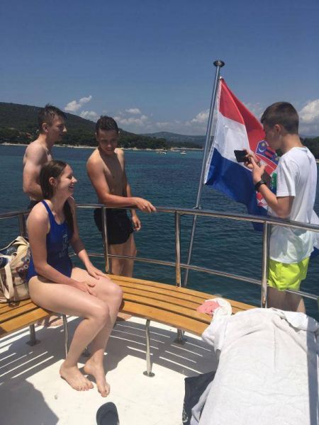 34792670_2026916910970352_4697267051436179456_n