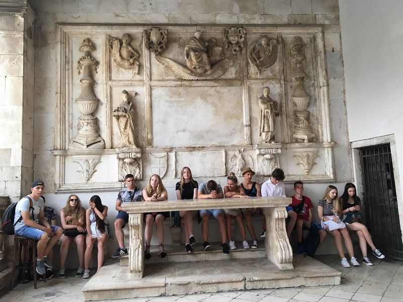 34625182_2027708444224532_4815758438854295552_n