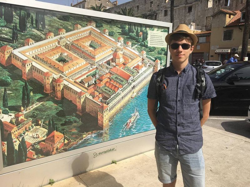 34773292_2027372240924819_1085712636588326912_n