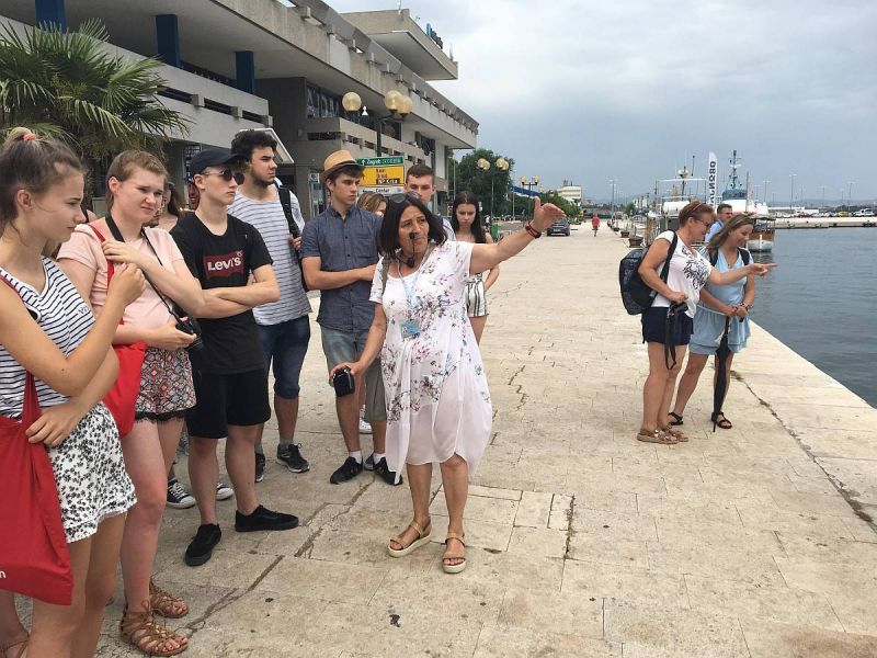 34795276_2027709947557715_4661728838466666496_n