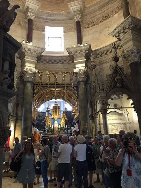 34813406_2027373154258061_7162221801349578752_n