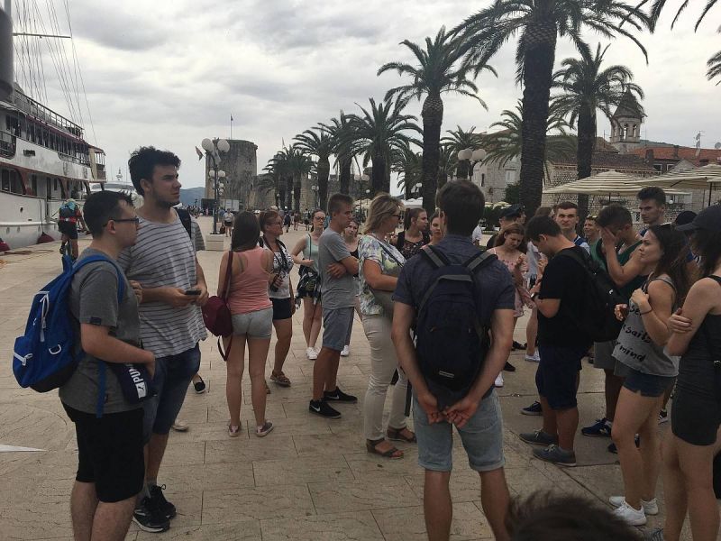 34859927_2027708650891178_211567507725615104_n