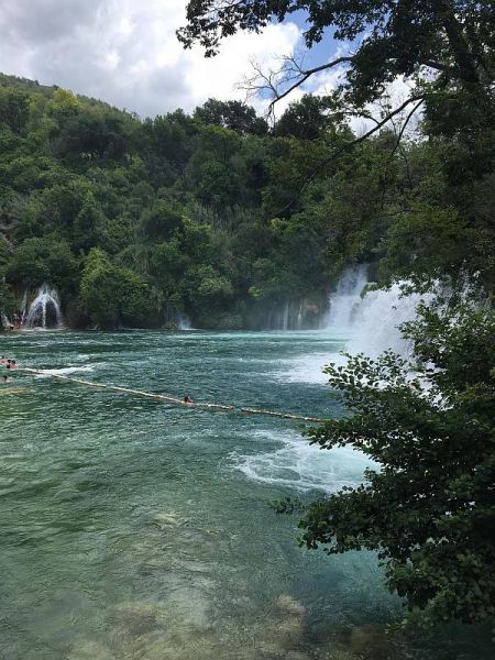 34880757_2028923830769660_7543304156350513152_n