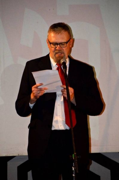 PicsArt_03-25-07.06.25