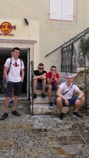 61606914_1302908286535792_6658897105077141504_n