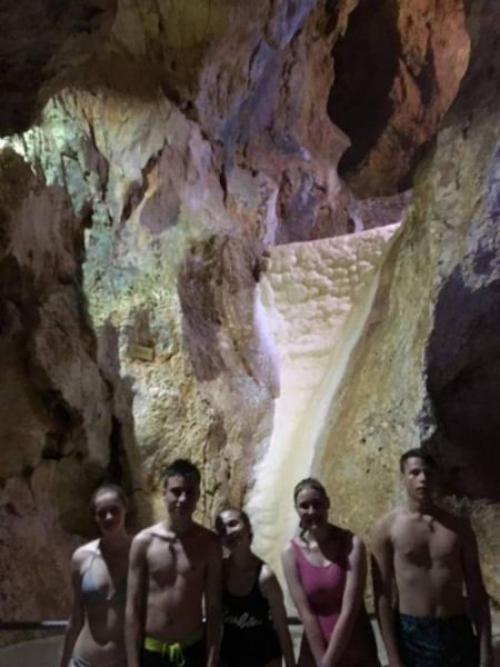 61861884_1305020156324605_8897807850756112384_n