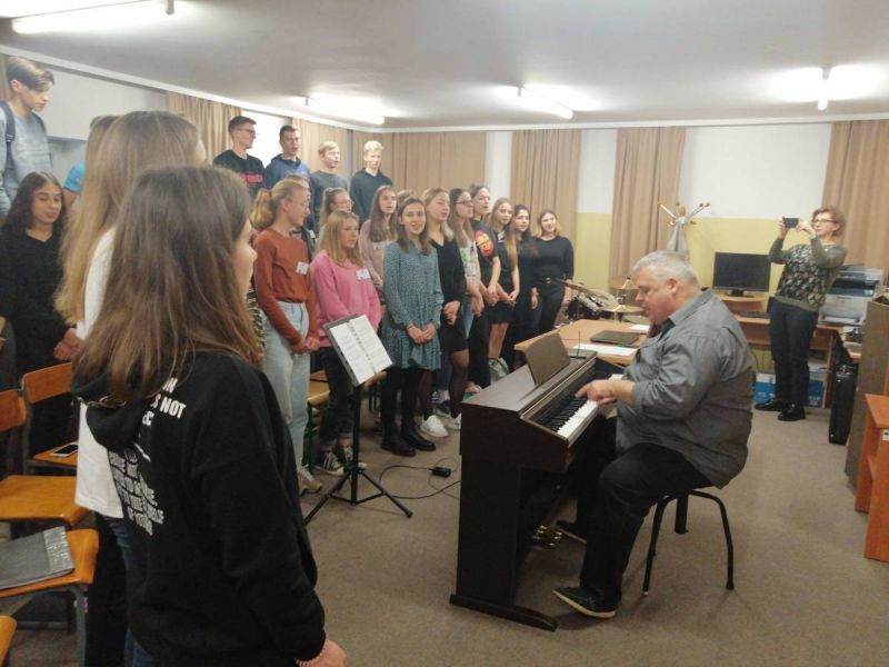 72884177_841701616244672_9114617348886626304_n