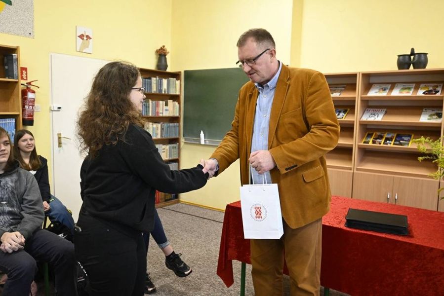 _DSC3633 spotkanie z poetą zd 6