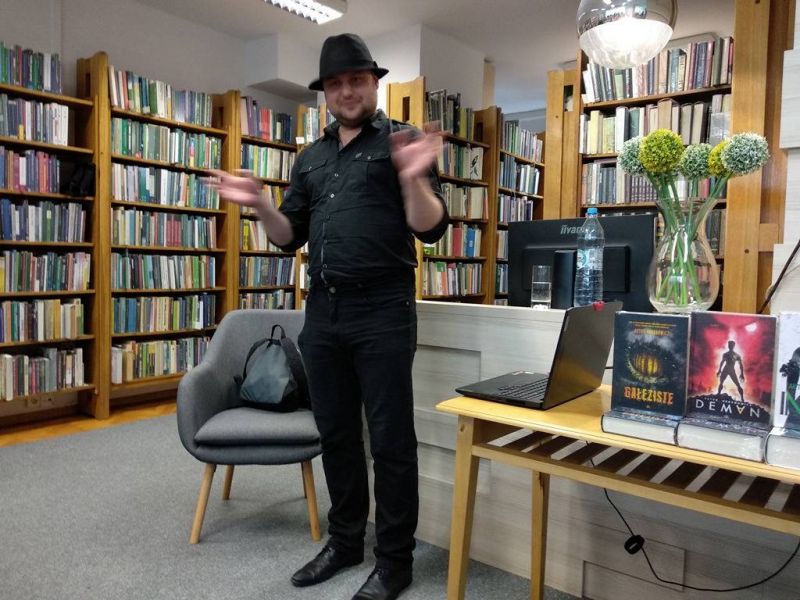 IMG_20221025_123525 do spotkania z pisarzem