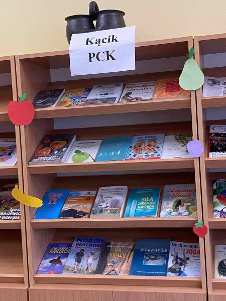 kącik PCK w bibliotece