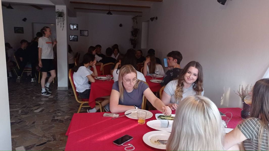 447265034_999607918834578_7804122072968460993_n