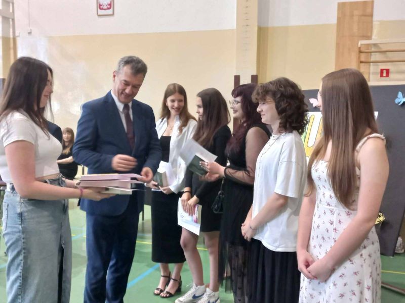 448379220_828406775881157_3949299139007467785_n