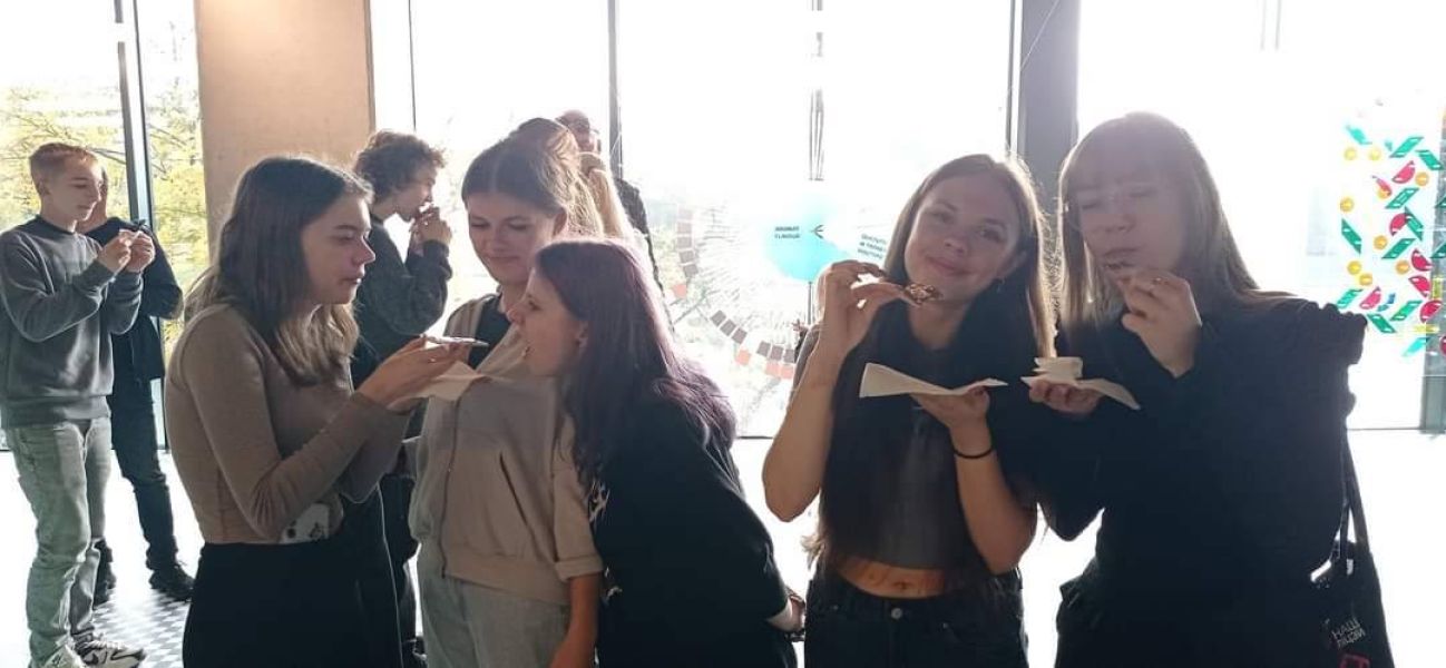 thumbnail_1000016608