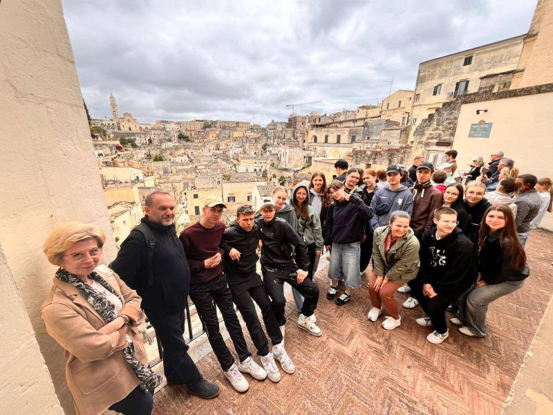 493543267_1277542234374477_2408198155535900724_n