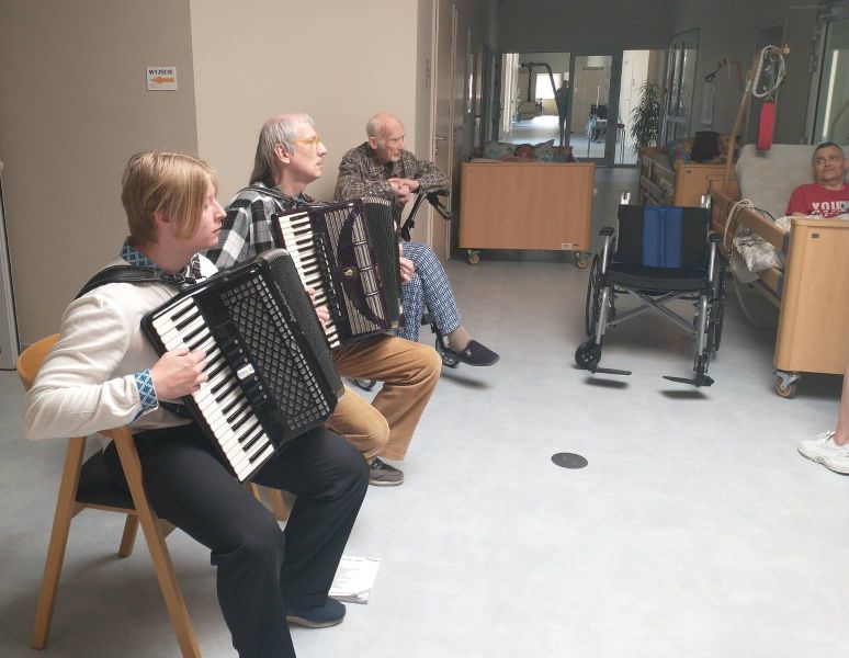 499759587_1303737015088332_480692452747044376_n