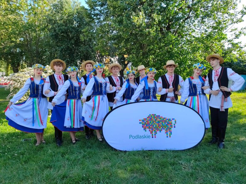 517280070_1323789183083115_1960998177353366165_n