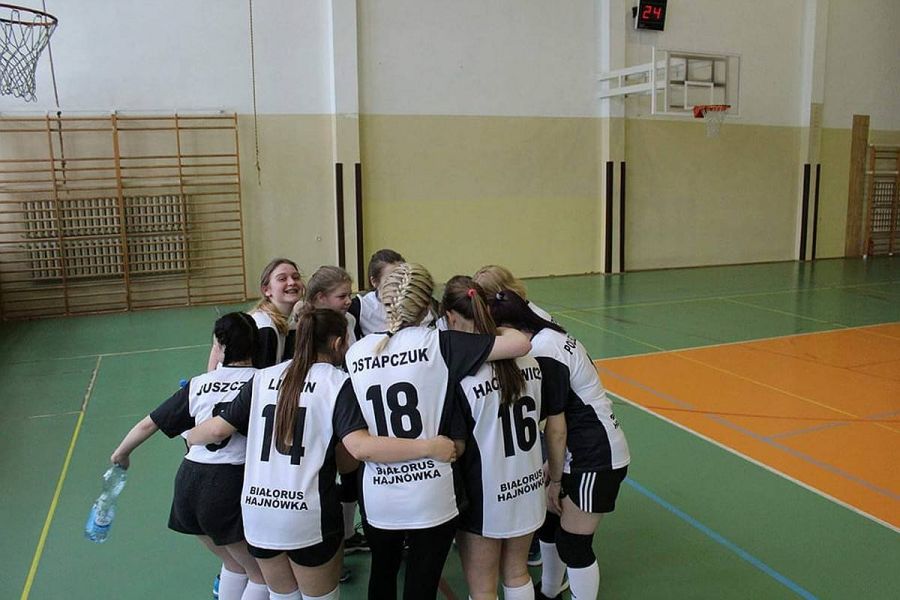 27400317_575085972840671_547015049_n