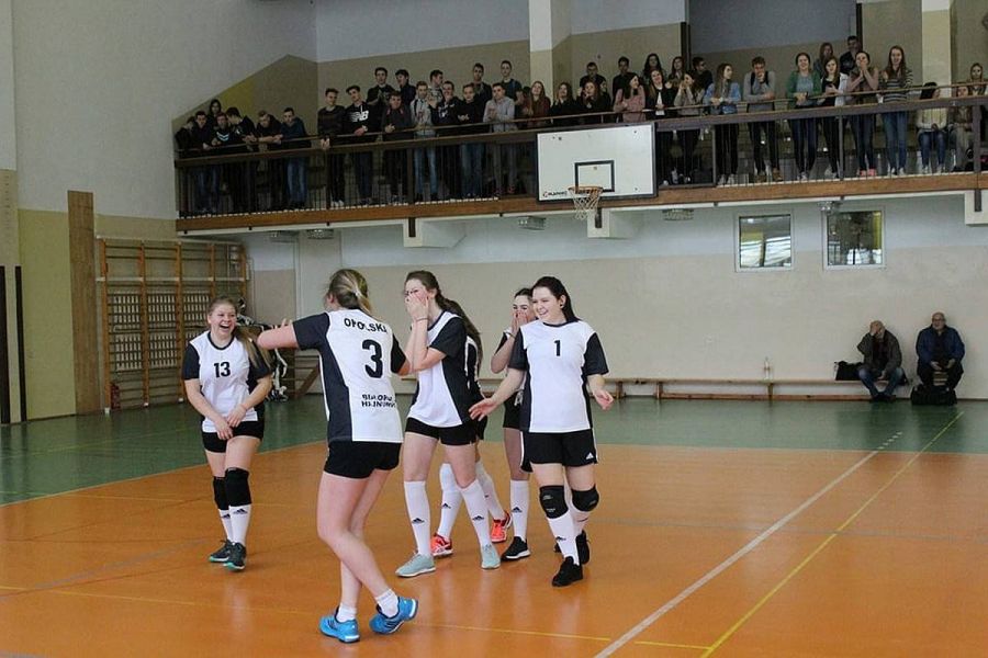 27497876_575085902840678_552086853_n